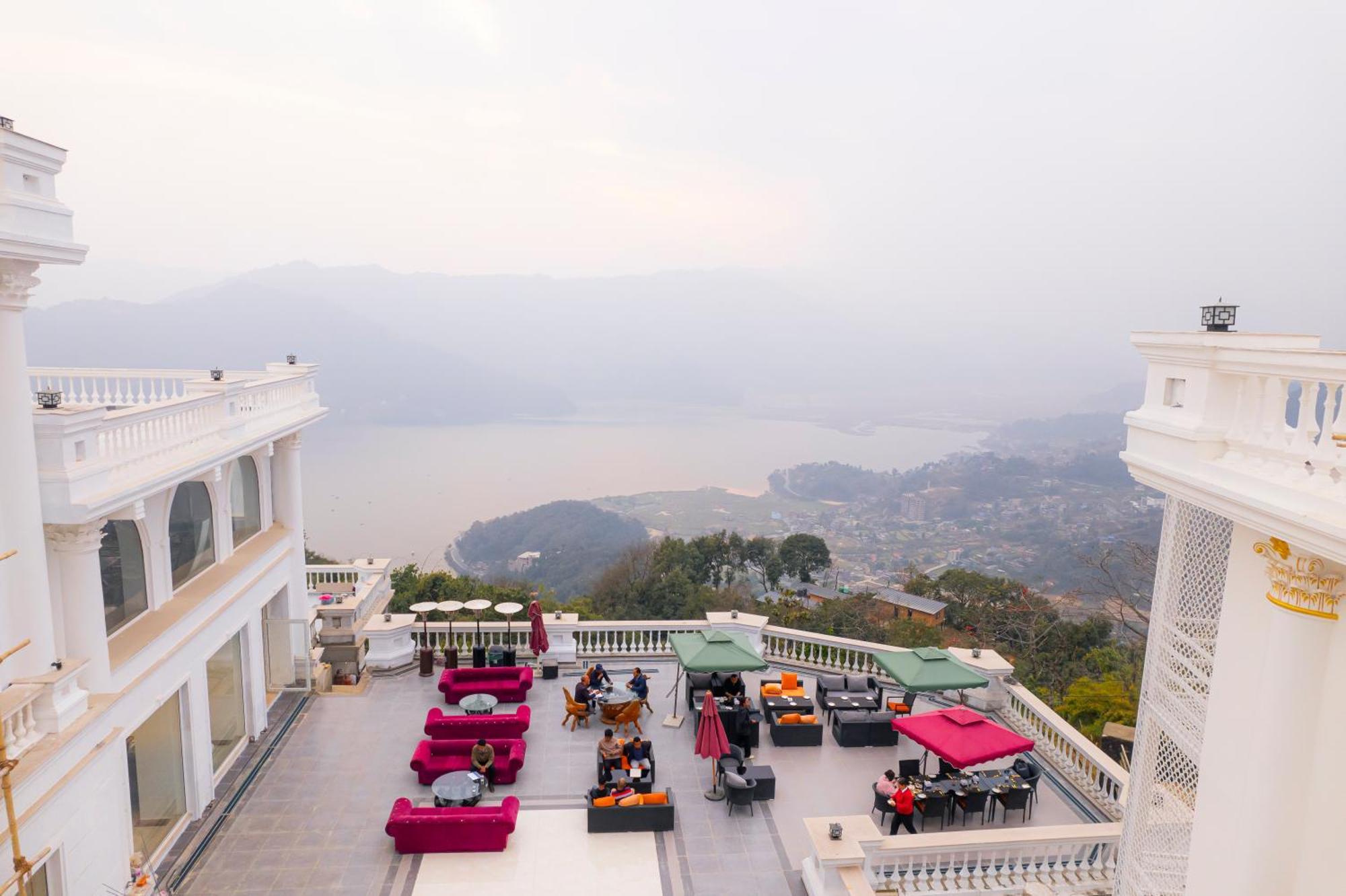 Le Glamour Resort & Wellness Spa 포카라 외부 사진
