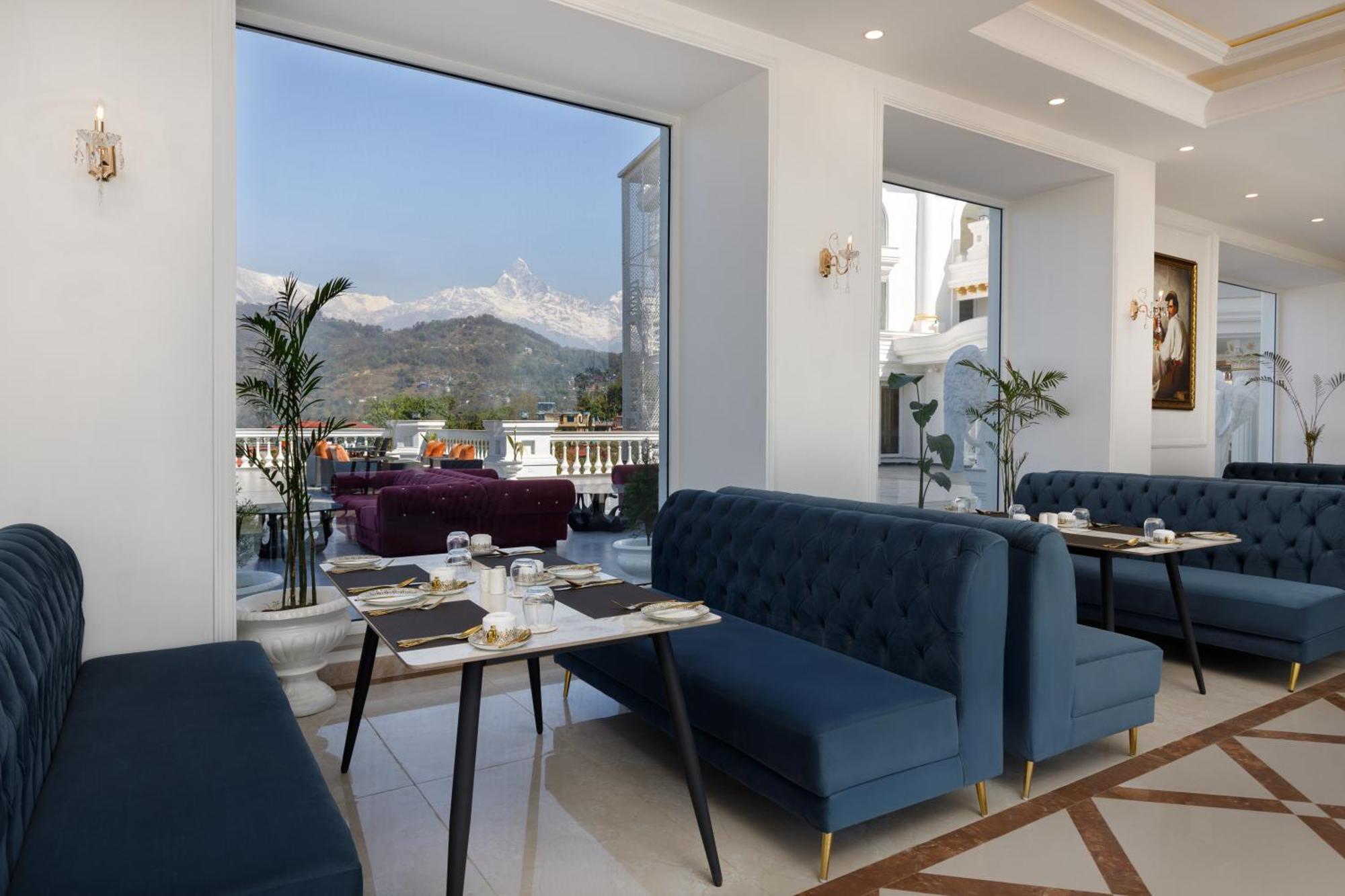 Le Glamour Resort & Wellness Spa 포카라 외부 사진