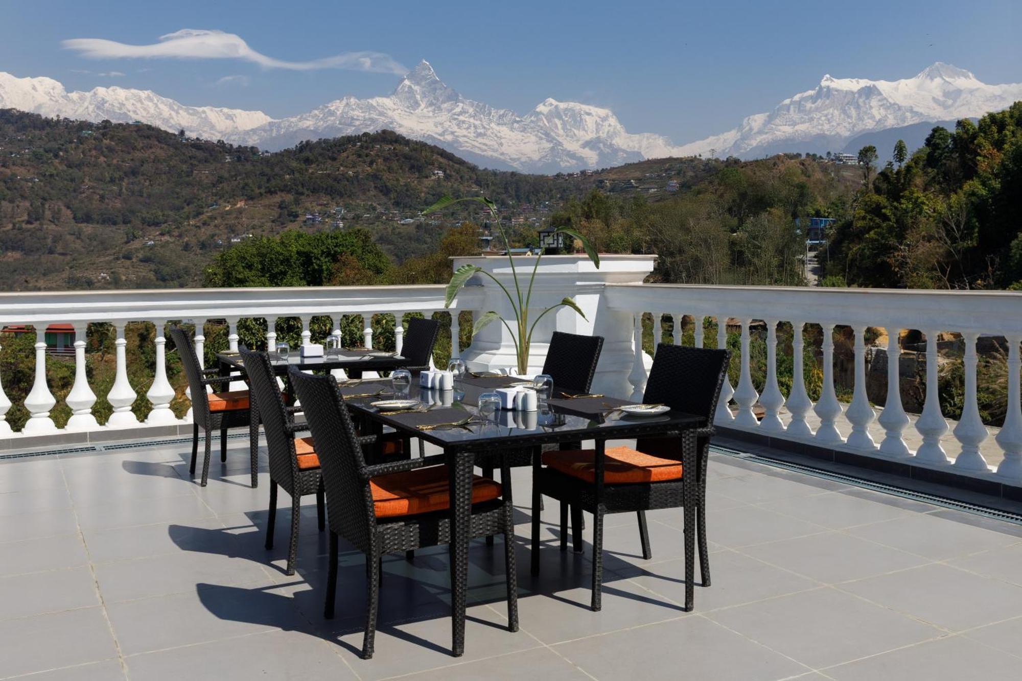 Le Glamour Resort & Wellness Spa 포카라 외부 사진